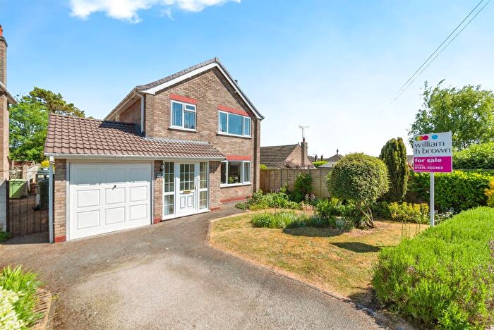 3 Bedroom Detached House For Sale In St. Martins Way, Ancaster, Grantham, NG32