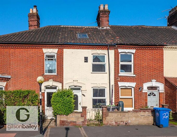 3 Bedroom Terraced House For Sale In Silver Road, Norwich, NR3