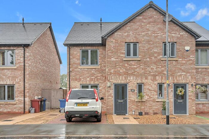 3 Bedroom Semi Detached House For Sale In Marina View, Burnley, BB12