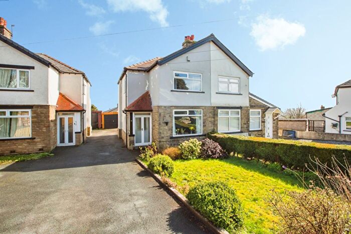 3 Bedroom Semi Detached House For Sale In Mount Avenue, Halifax, West Yorkshire, HX2