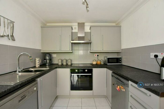 3 Bedroom Flat To Rent In Nonington Court, Nonington, CT15