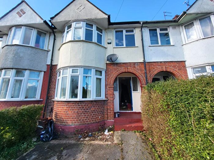 3 Bedroom Terraced House To Rent In Willow Way, LU3