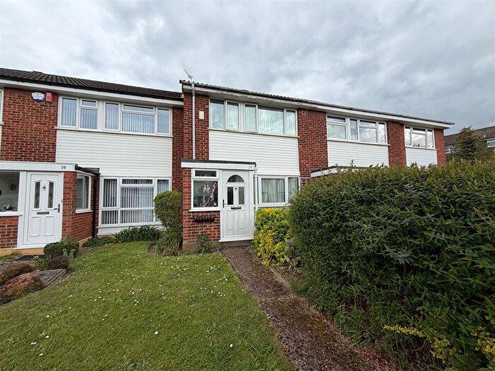 3 Bedroom Semi Detached House For Sale In Gumping Road, Orpington, BR5