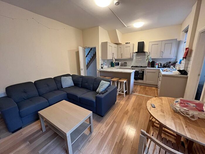 4 Bedroom House To Rent In Kenmare Road *, Liverpool, L15