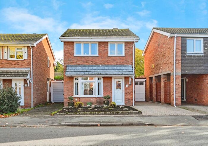 3 Bedroom Detached House For Sale In Sycamore Road, Kingsbury, Tamworth, Warwickshire, B78