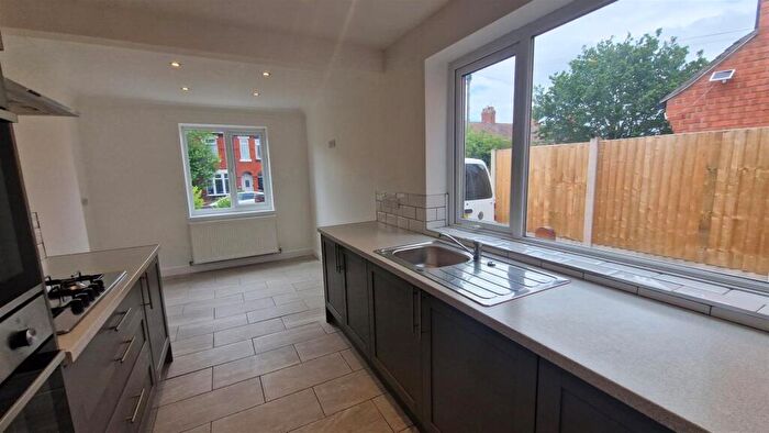 3 Bedroom Detached Bungalow To Rent In Vicarage Lane, Elworth, Sandbach, CW11