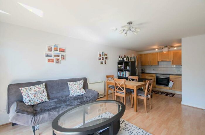 1 Bedroom Flat To Rent In Glaisher Street, Deptford, London, SE8