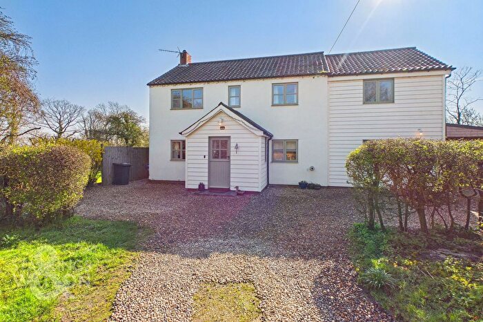 3 Bedroom Detached House For Sale In Clarkes Lane, Barsham, Beccles, NR34