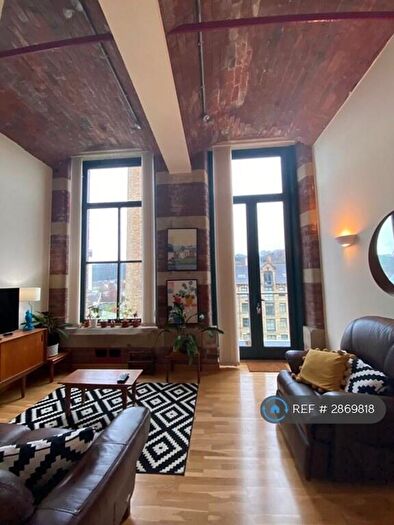 2 Bedroom Flat To Rent In New Mill, Shipley, BD17