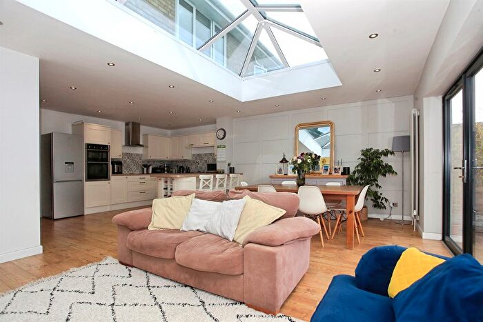 3 Bedroom Semi-Detached House For Sale In Canterbury Road, Peterborough, PE4