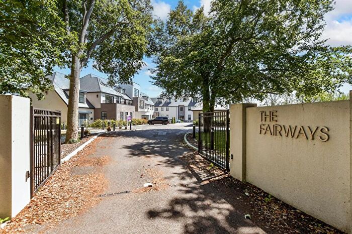 2 Bedroom Flat For Sale In The Fairways, Convent Road, Broadstairs, Kent, CT10