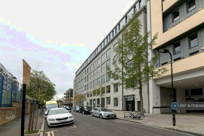 3 Bedroom Flat To Rent In The Textile Building, London, E9