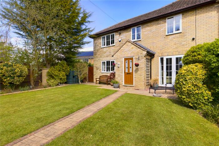 3 Bedroom Semi-Detached House For Sale In Kimbolton Road, Hail Weston, St. Neots, PE19