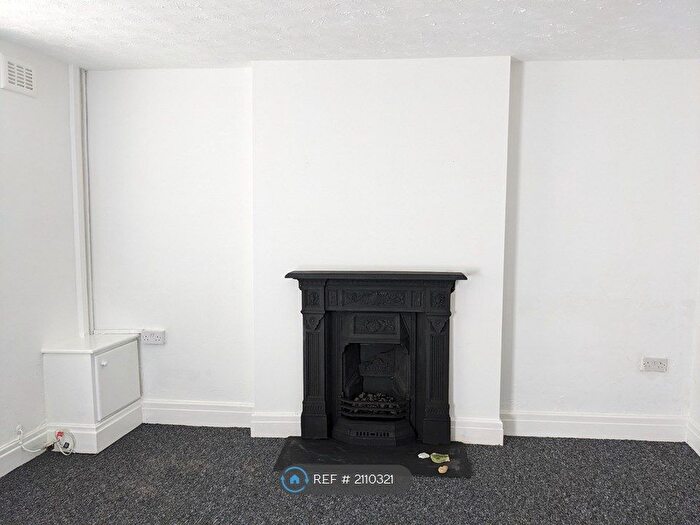 2 Bedroom Terraced House To Rent In Williamson Lane, Droylsden, Manchester, M43