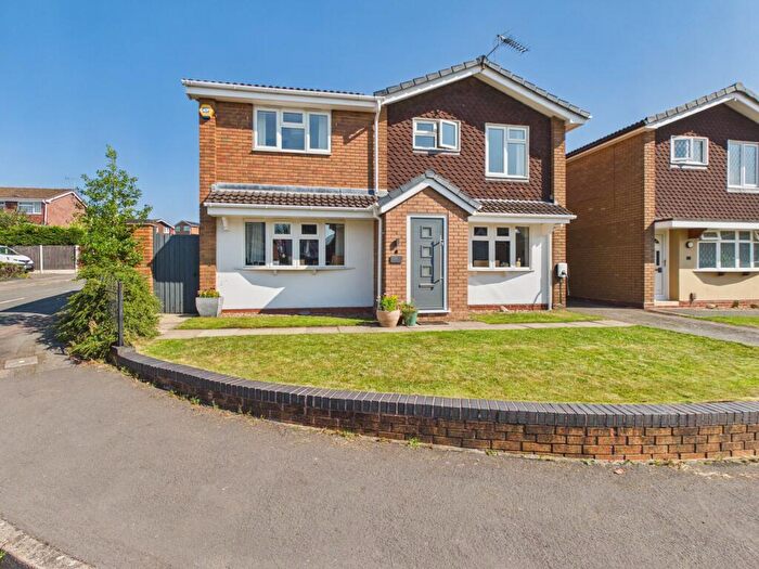 4 Bedroom Detached House For Sale In Inglewood Avenue, Mickleover, DE3