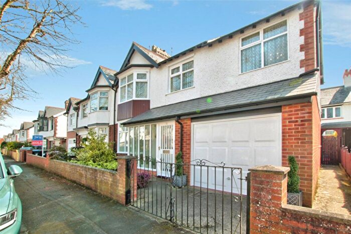 4 Bedroom Semi Detached House For Sale In Newlands Avenue, Bishop Auckland, DL14