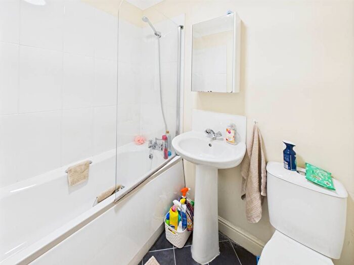 2 Bedroom Flat For Sale In George Odey Court, Beverley, HU17