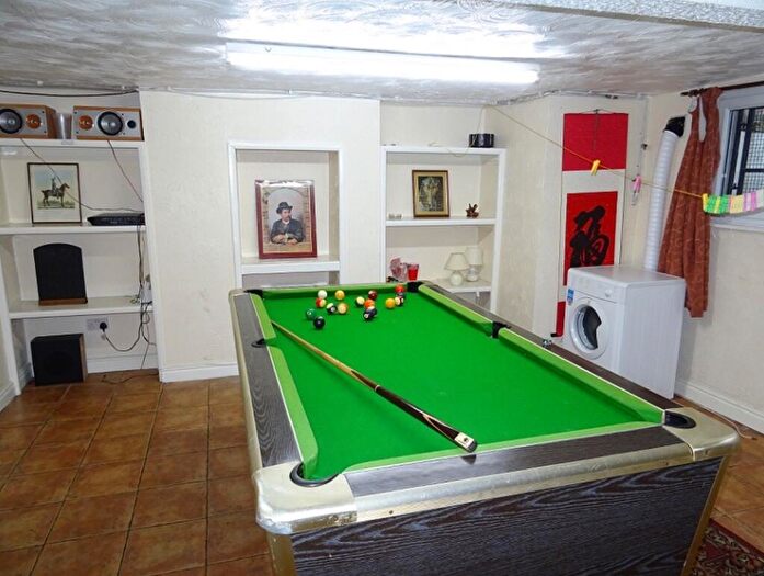 5 Bedroom Terraced House To Rent In Cliff Mount, Leeds, West Yorkshire, LS6