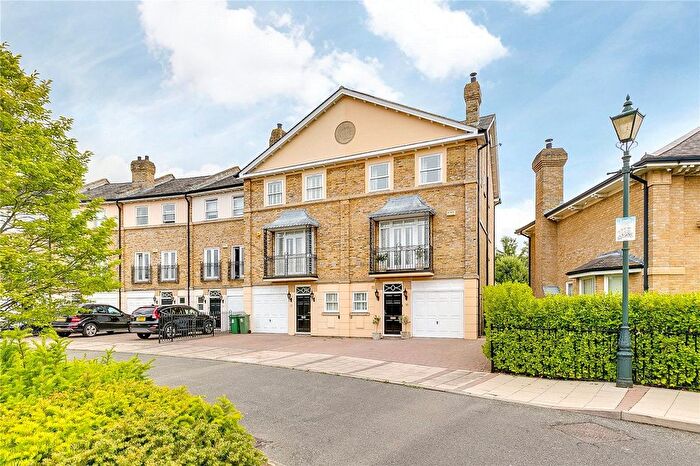 4 Bedroom Terraced House To Rent In Heidegger Crescent, Barnes, SW13