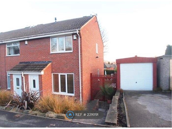 2 Bedroom Terraced House To Rent In Wood Grove, Leeds, LS12