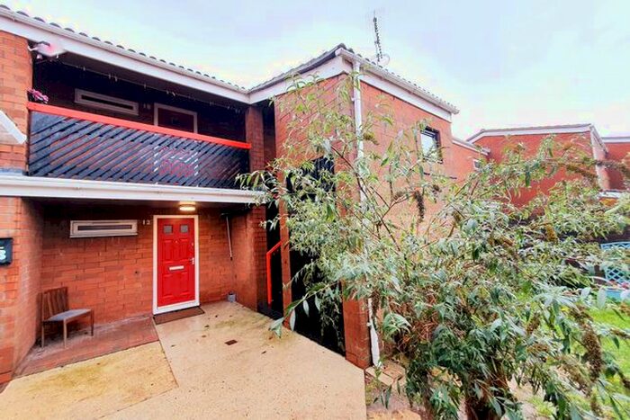 1 Bedroom Flat To Rent In The Hoe, Gosport, Hampshire, PO13