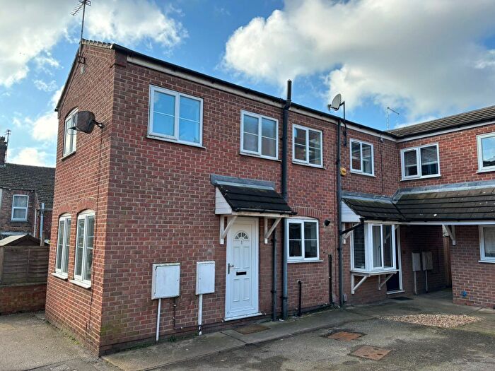 2 Bedroom Town House To Rent In Rudgard Lane, Lincoln, LN1