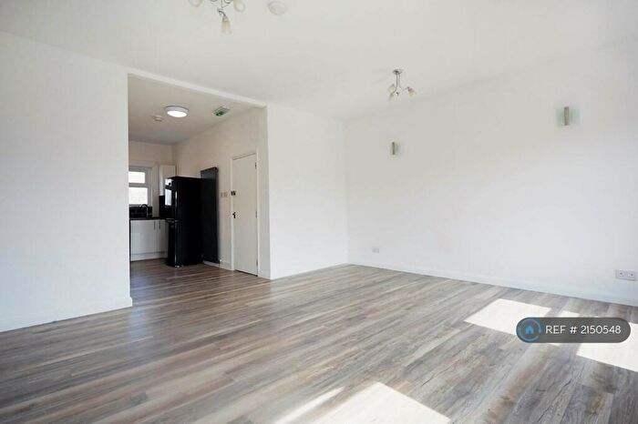 Studio To Rent In Lower Addiscombe Road, Croydon, CR0