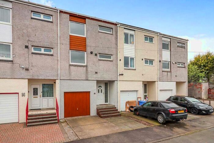 4 Bedroom Terraced House To Rent In Forres Drive, Glenrothes, Fife, KY6