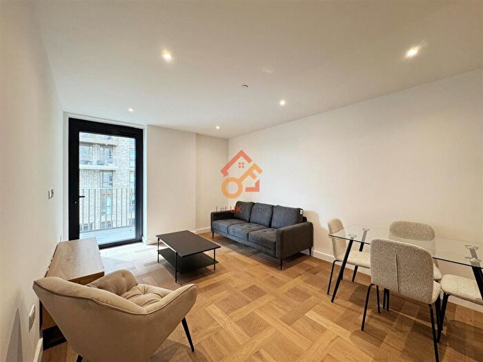 1 Bedroom Flat To Rent In Boxwood Gardens, London, E1W