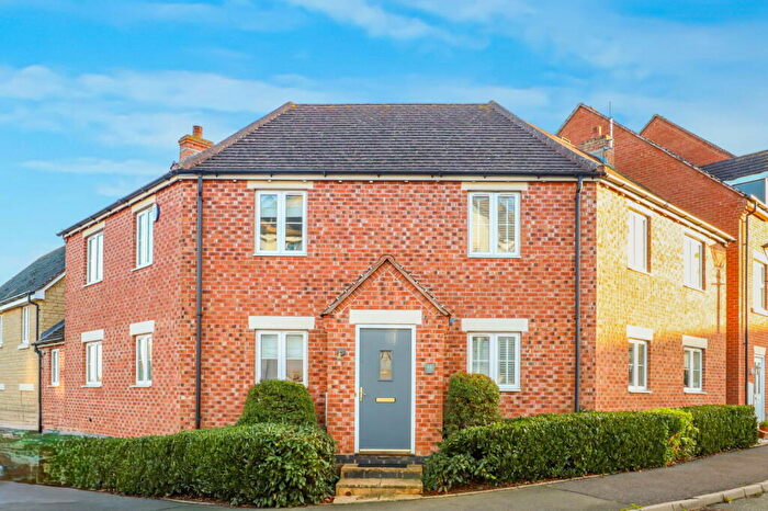 4 Bedroom Link Detached House For Sale In Beecham Road, Shipston-on-stour, CV36