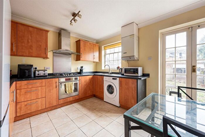 5 Bedroom End Of Terrace House For Sale In Handsworth Avenue, Highams Park, E4