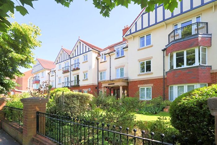 2 Bedroom Flat For Sale In Mildred Court, Bingham Road, Addiscombe, CR0