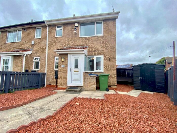 1 Bedroom Flat To Rent In Slaley Close, Wardley, Gateshead, NE10