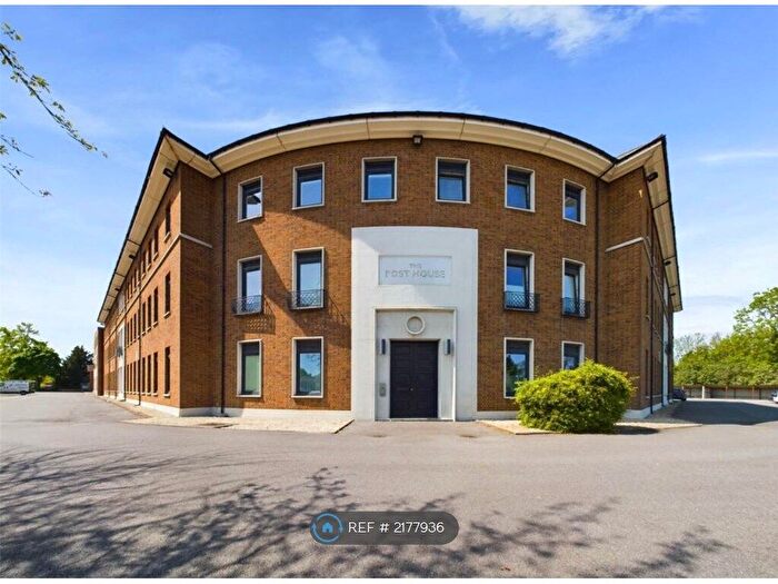 2 Bedroom Flat To Rent In The Post House, Gloucester, GL4