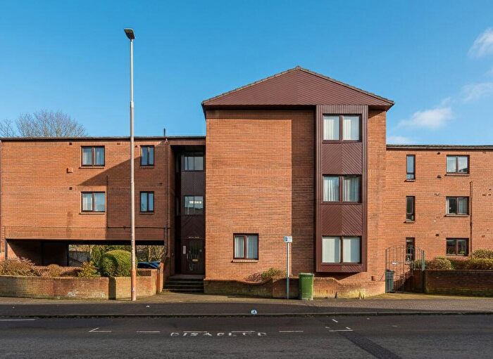 1 Bedroom Flat For Sale In Lanark Road, Juniper Green, EH14