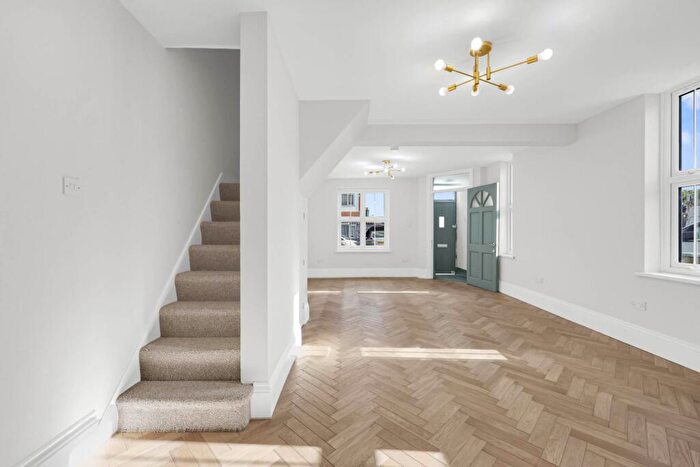 4 Bedroom House For Sale In Kimberley Road, Walthamstow, E17