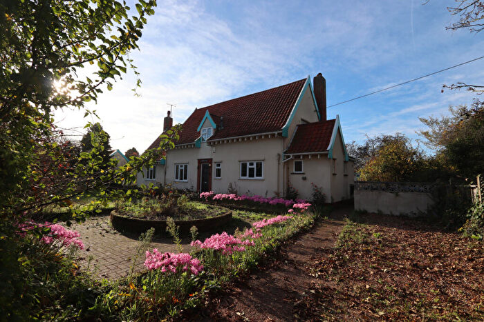 3 Bedroom Cottage To Rent In High Road, Trimley St Mary, IP11