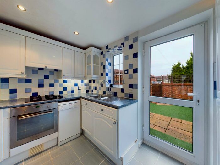 1 Bedroom End Of Terrace House To Rent In Acorn Road, Hemel Hempstead, Hertfordshire, HP3