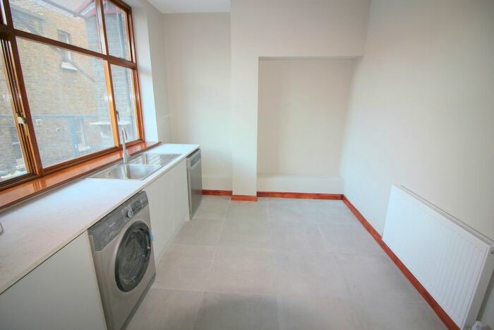 2 Bedroom Flat To Rent In Marchmont Street, London, WC1N