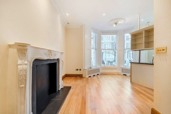 1 Bedroom Flat To Rent In Chesterton Road, London, W10