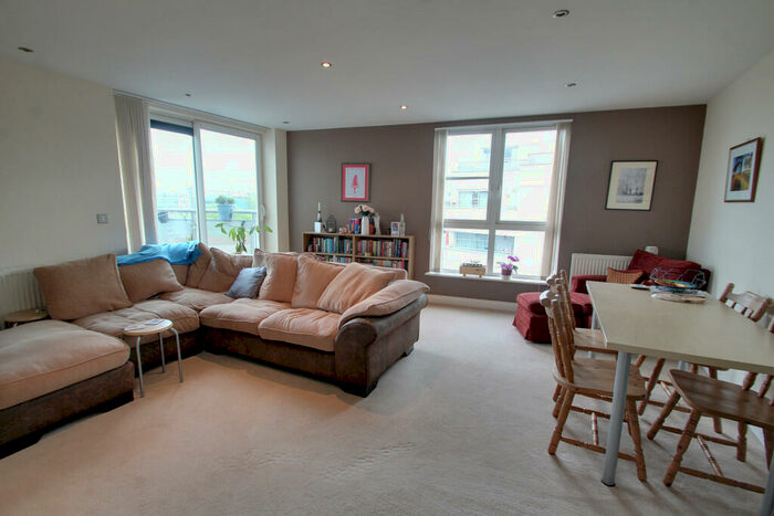 2 Bedroom Apartment To Rent In Watkin Road, Leicester, LE2