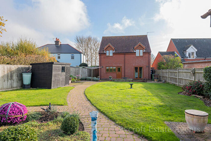 3 Bedroom Detached House For Sale In Mautby Lane, Runham, NR29