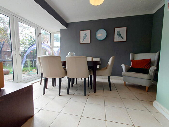 4 Bedroom Detached House For Sale In Monks Drive, Eye, Peterborough, PE6
