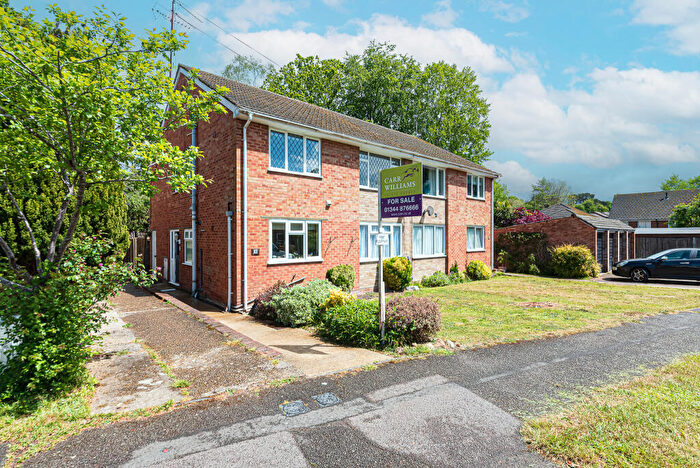 2 Bedroom Maisonette For Sale In Prince Andrew Way, SL5