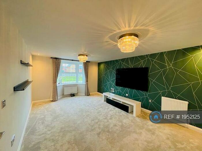 4 Bedroom Detached House To Rent In Montague Crescent, Brooklands, Milton Keynes, MK10