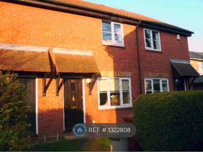 2 Bedroom Terraced House To Rent In Larch Grove, Sidcup, DA15