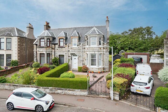 3 Bedroom Semi-Detached House For Sale In Dunollie, East Links, Leven, Fife, KY8