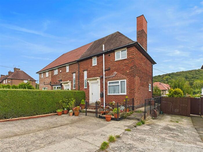 2 Bedroom Semi-Detached House For Sale In Sheffield Road, Unstone, Dronfield, S18