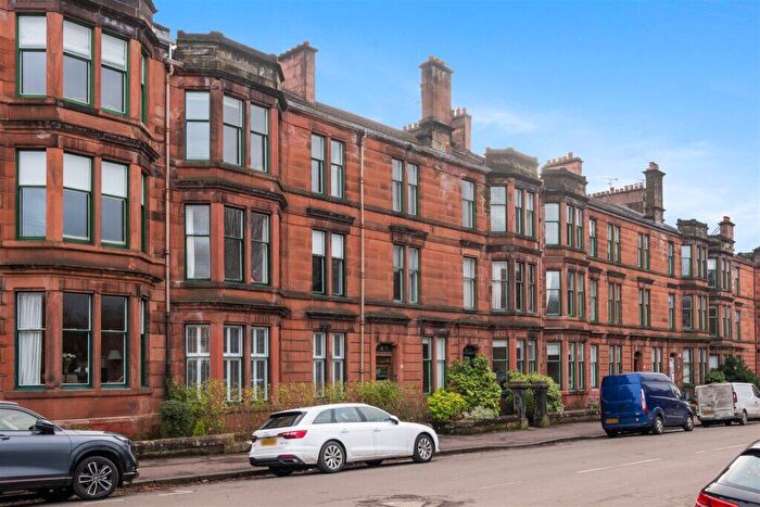 2 Bedroom Flat For Sale In /, Darnley Gardens, Pollokshields, G41