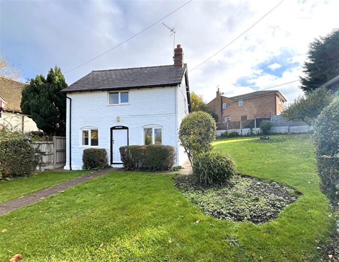 1 Bedroom Cottage To Rent In Welsh Road, Offchurch, CV33